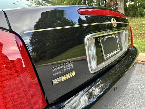 Used 2005 Cadillac De Ville w/ Limited Edition Package FWD image 95