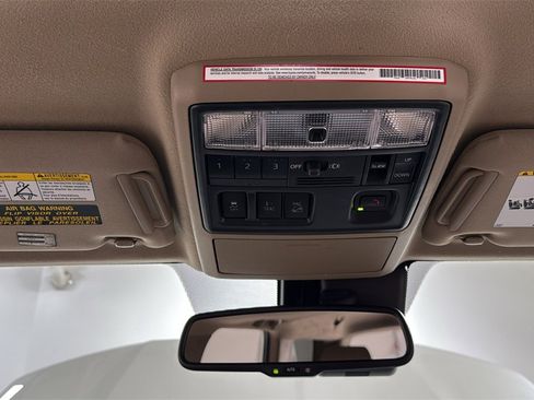 Used 2020 Toyota 4Runner Limited image 11