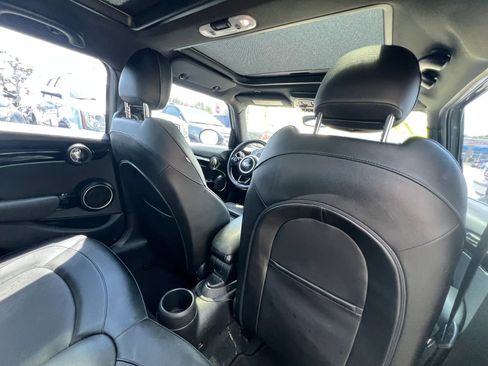 Used 2015 MINI Cooper 4-Door Hardtop FWD image 14