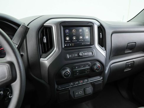 Used 2021 Chevrolet Silverado 1500 Custom Trail Boss AWD/4WD image 8