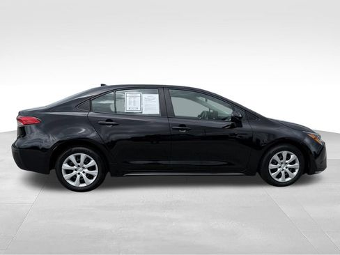 Used 2024 Toyota Corolla LE FWD image 30