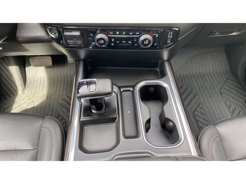 Used 2024 Chevrolet Silverado 1500 RST w/ Convenience Package II AWD/4WD image 17
