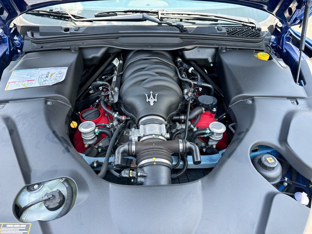 Used 2012 Maserati GranTurismo Convertible RWD image 26