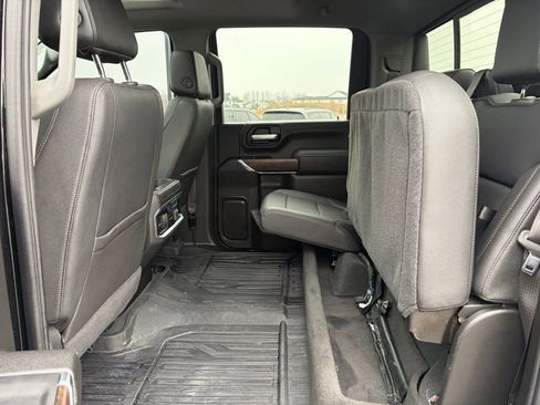 Used 2023 GMC Sierra 2500 SLT w/ SLT Convenience Package image 29