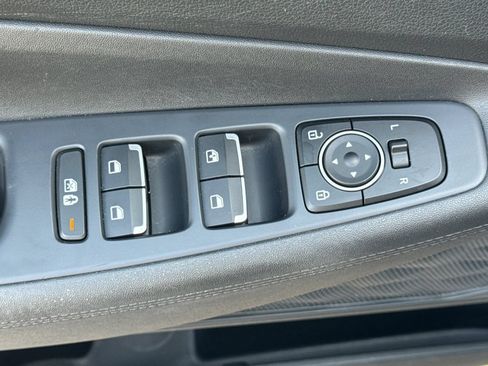 Used 2023 Hyundai Santa Fe SE FWD image 12