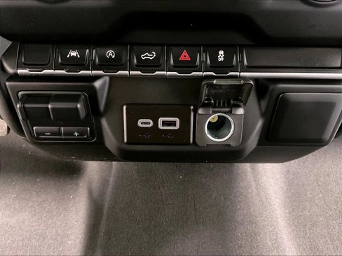 Used 2024 GMC Sierra 1500 Pro w/ Graphite Edition image 27