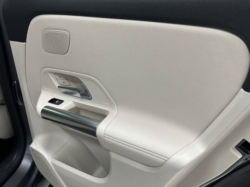 New 2026 Mercedes-Benz GLA 250 image 18