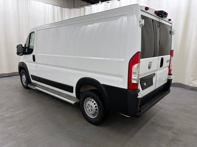 Used 2025 RAM ProMaster 2500 w/ U-Haul Equipment Group FWD image 4