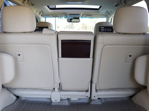 Used 2013 Lexus LX 570 4WD image 46