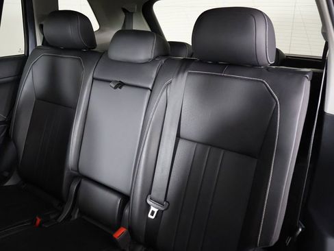Used 2023 Volkswagen Tiguan SE w/ Panoramic Sunroof Package FWD image 33