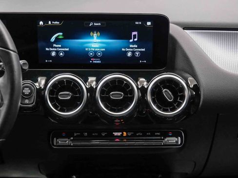 Used 2023 Mercedes-Benz GLA 250 image 14