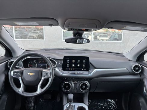 Used 2025 Chevrolet Blazer LT image 33