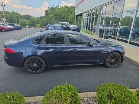 Used 2018 Jaguar XF S RWD image 8