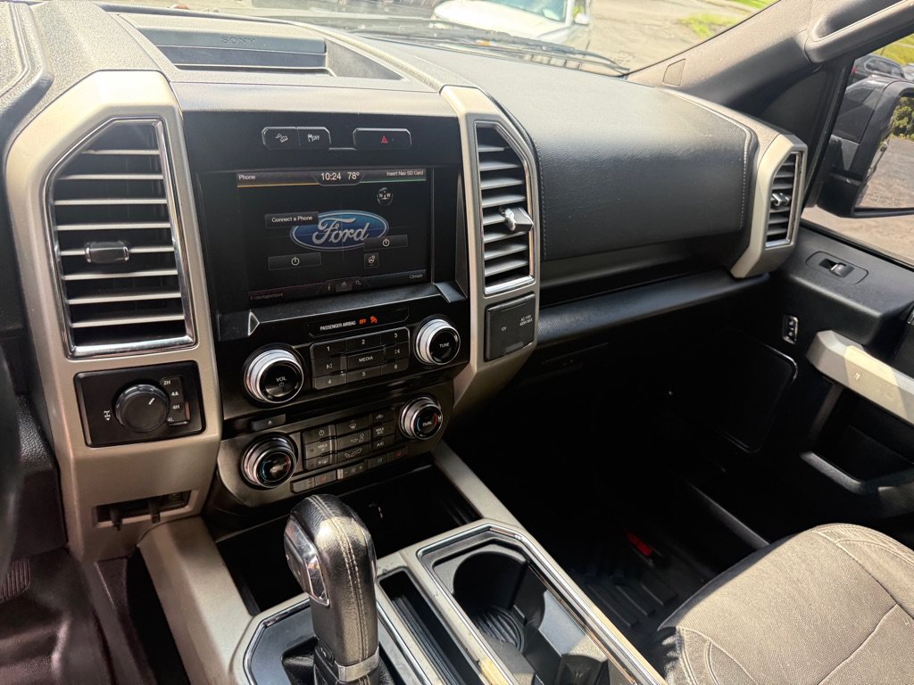 Used 2015 Ford F150 Lariat w/ Equipment Group 502A Luxury AWD/4WD image 48