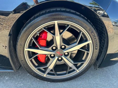 Used 2023 Chevrolet Corvette Stingray Premium Conv w/ Z51 Performance Package RWD image 13
