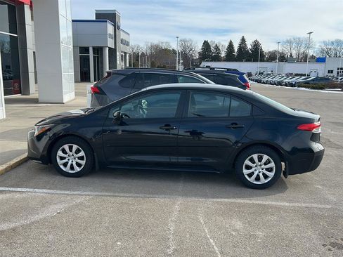 Used 2023 Toyota Corolla LE image 16