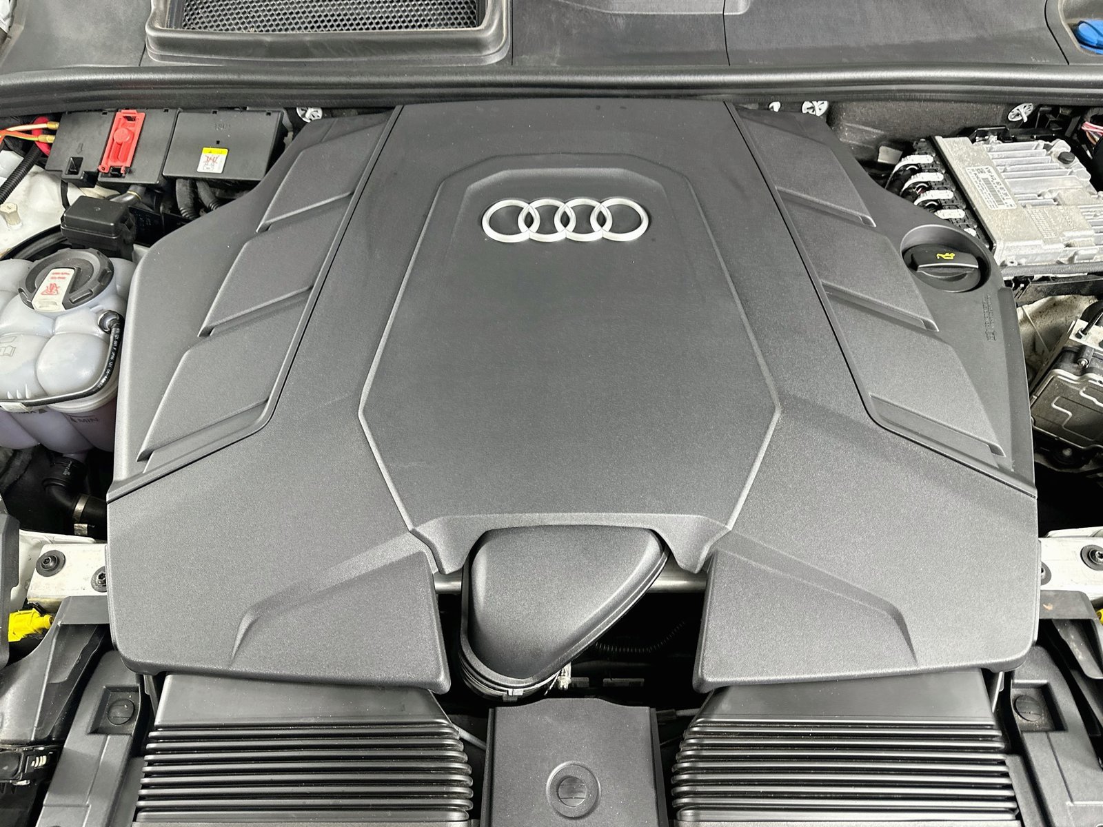 Certified 2023 Audi Q8 Premium w/ Convenience Package AWD/4WD image 13