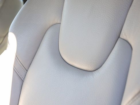 Used 2024 Volvo S60 B5 Plus image 21