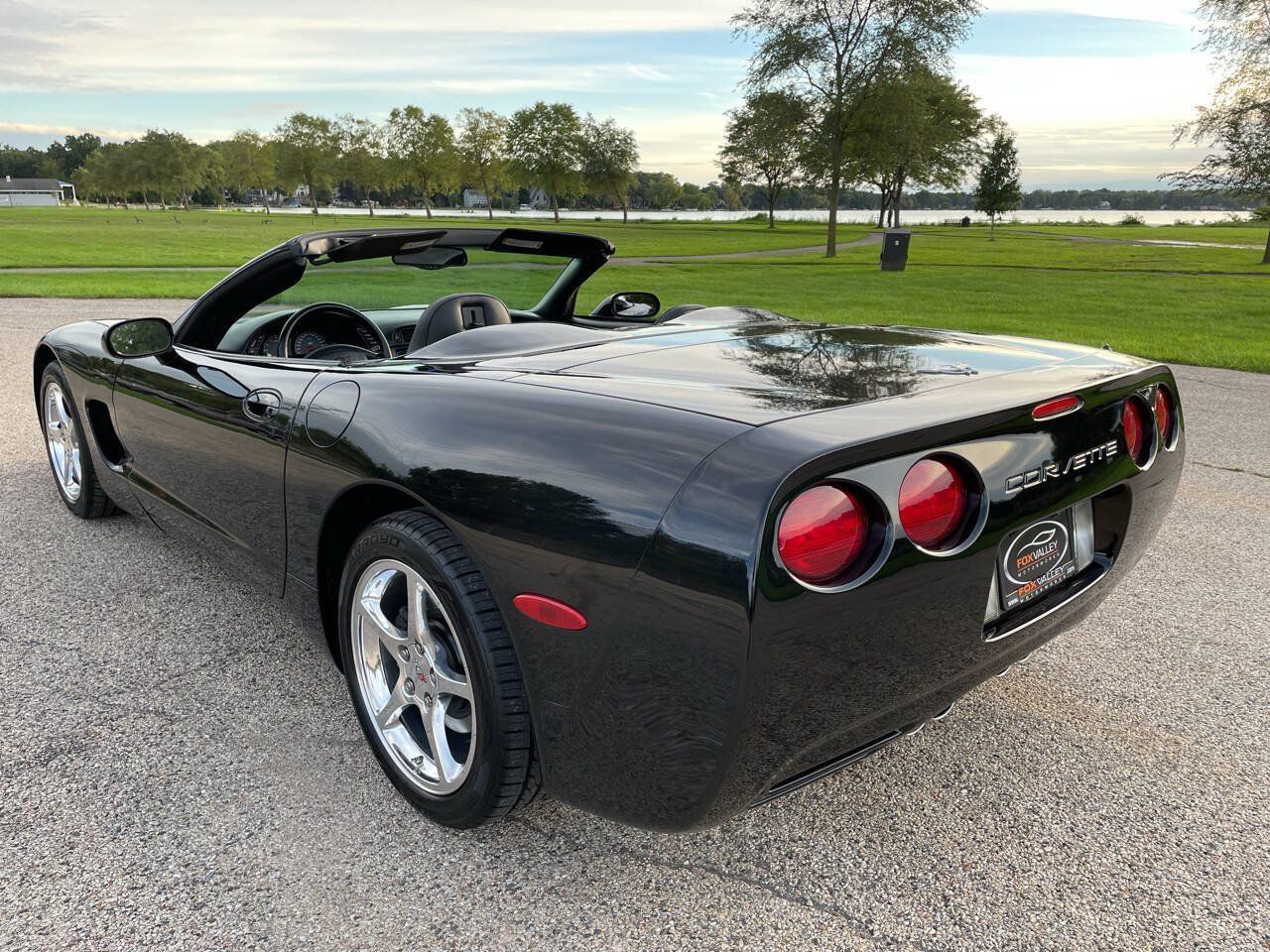 Used 2003 Chevrolet Corvette Convertible w/ Preferred Equipment Group1 RWD image 10