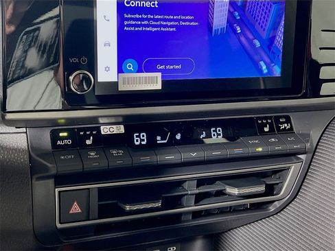 New 2026 Toyota Camry Hybrid image 14