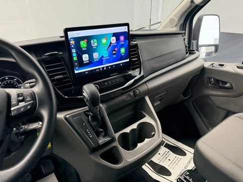 Used 2024 Ford Transit 350 XLT image 4