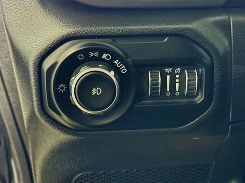 Used 2022 Jeep Wrangler Unlimited Sport AWD/4WD image 10