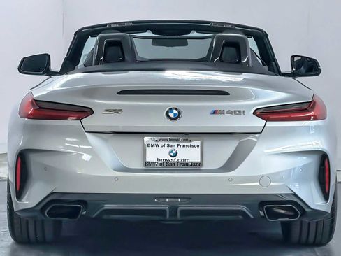 Used 2022 BMW Z4 M40i w/ Premium Package image 6