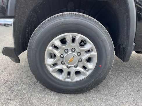 New 2026 Chevrolet Silverado 3500 LT w/ All Star Edition AWD/4WD image 7