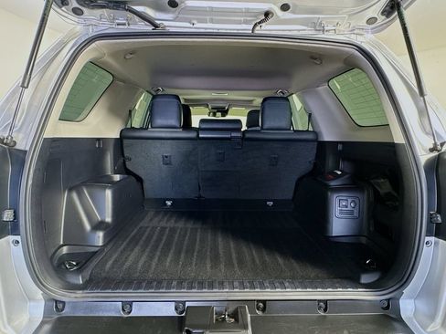 Used 2021 Toyota 4Runner SR5 Premium w/ Moonroof Package RWD image 28