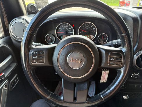 Used 2013 Jeep Wrangler Sport AWD/4WD image 15