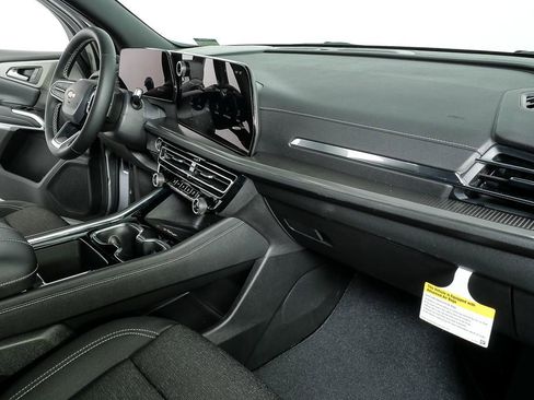 New 2026 Chevrolet Traverse LT image 23