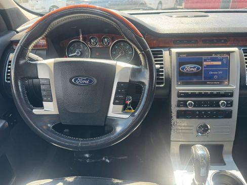 Used 2011 Ford Flex Limited FWD image 33