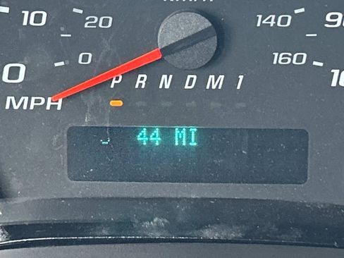 Used 2023 GMC Savana 2500 w/ Driver Convenience Package image 27