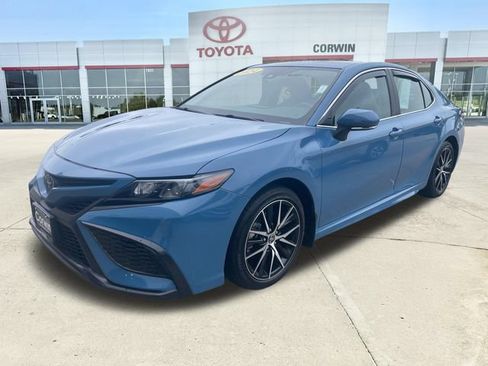 Used 2024 Toyota Camry SE w/ Convenience Package FWD image 13