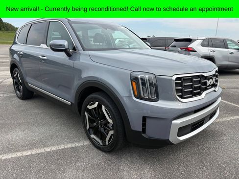 Used 2025 Kia Telluride S FWD image 1