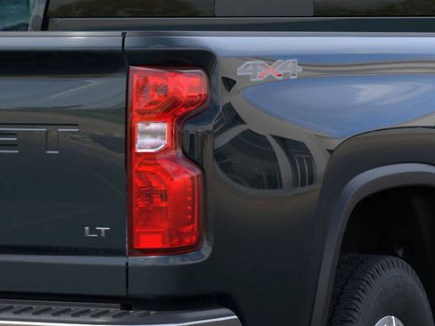 New 2026 Chevrolet Silverado 2500 LT w/ Leather Package image 11