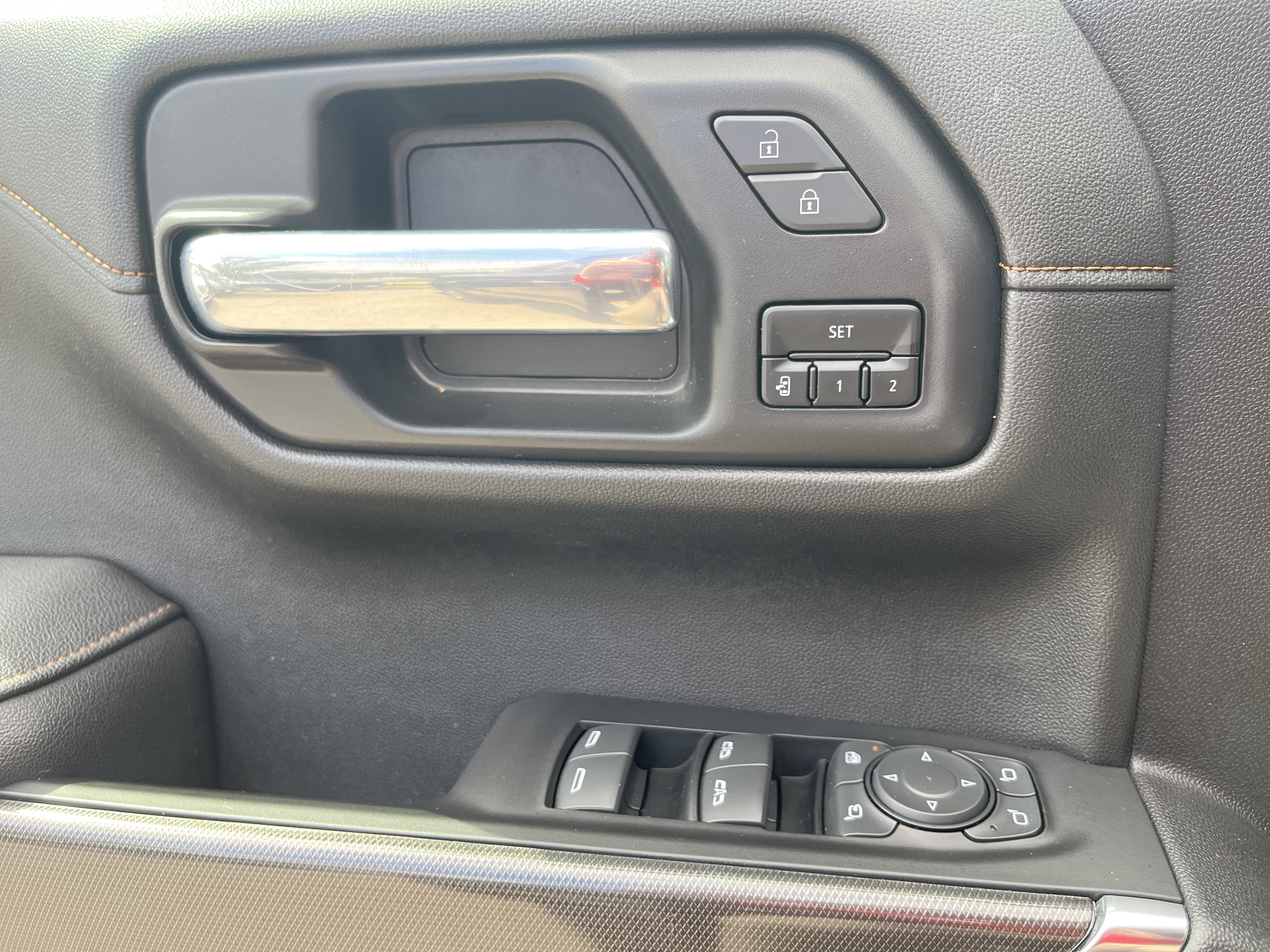 Used 2022 GMC Sierra 1500 AT4 w/ AT4 Premium Package AWD/4WD image 22