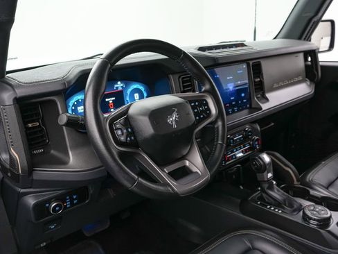 Certified 2025 Ford Bronco Badlands image 13