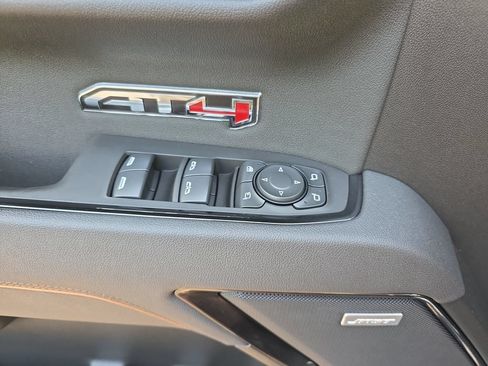 Used 2025 GMC Sierra 1500 AT4 w/ AT4 Premium Package AWD/4WD image 26
