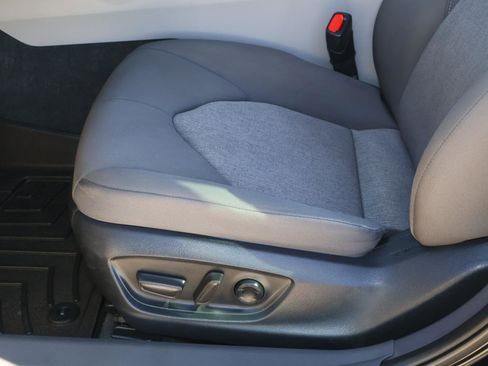 Used 2022 Toyota Camry LE image 13