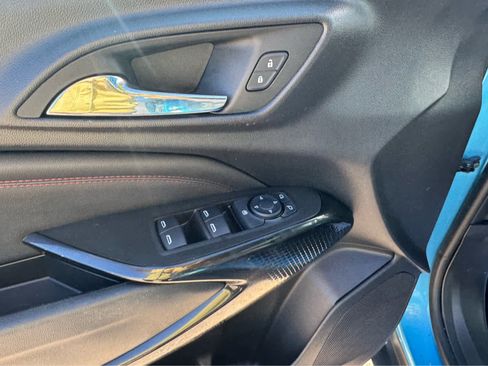 Used 2025 Chevrolet Trax RS w/ Driver Confidence Package image 19