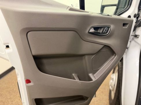 Used 2024 Ford Transit 250 Low Roof AWD w/ Exterior Upgrade Package image 8