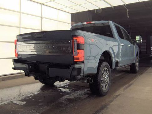 Used 2023 Ford F250 Limited AWD/4WD image 9