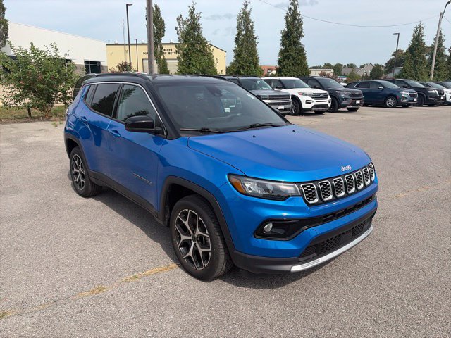 Used 2025 Jeep Compass Limited AWD/4WD image 8
