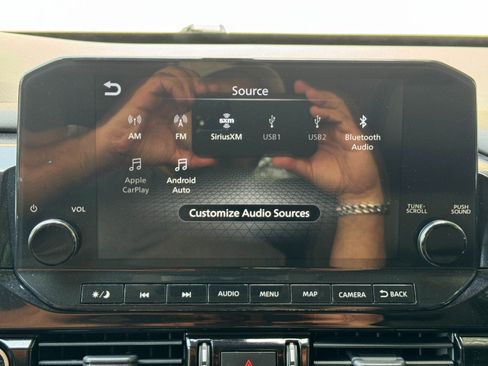 Used 2022 Nissan Pathfinder SL w/ SL Premium Package FWD image 24