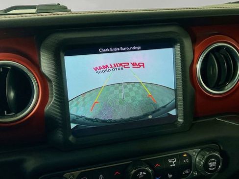 Used 2018 Jeep Wrangler Unlimited Rubicon AWD/4WD image 19