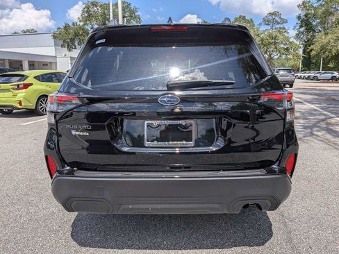 Certified 2025 Subaru Forester Premium w/ Protection Package AWD/4WD image 4