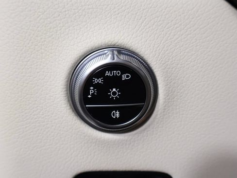 Used 2023 Mercedes-Benz GLC 300 4MATIC image 44