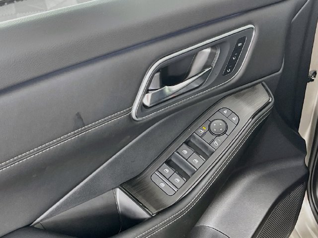 New 2026 Nissan Rogue Platinum AWD/4WD image 18