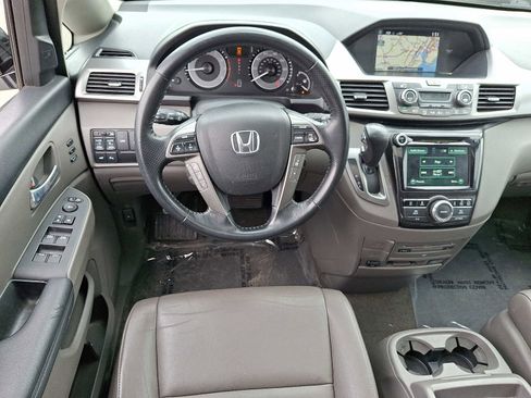 Used 2016 Honda Odyssey Touring Elite image 12